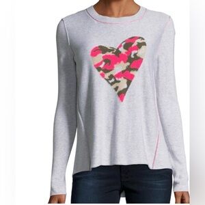 LISA TODD Sweater Sz 1X Camo Heart Swipe Right Gray Pink